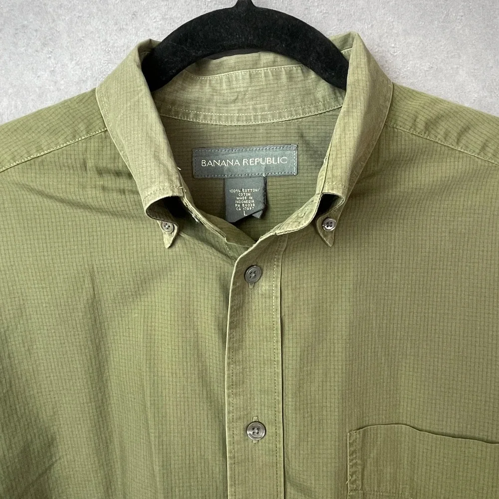Banana Republic Shirt Mens Large 100% Cotton Olive Green Long Sleeve Button Down